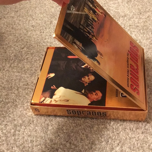 THE SOPRANOS - The Complete Third Season Box Set! - Picture 4 of 16